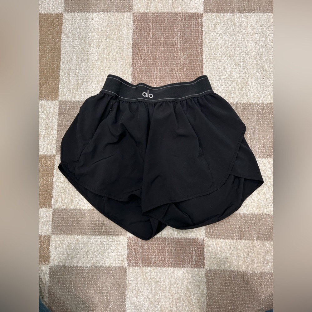 Alo match point shorts